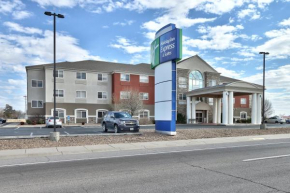 Отель Holiday Inn Express & Suites Portales, an IHG Hotel  Порталес